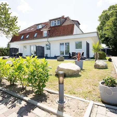 Brenkenhagener Quartier Brise Апартаменты